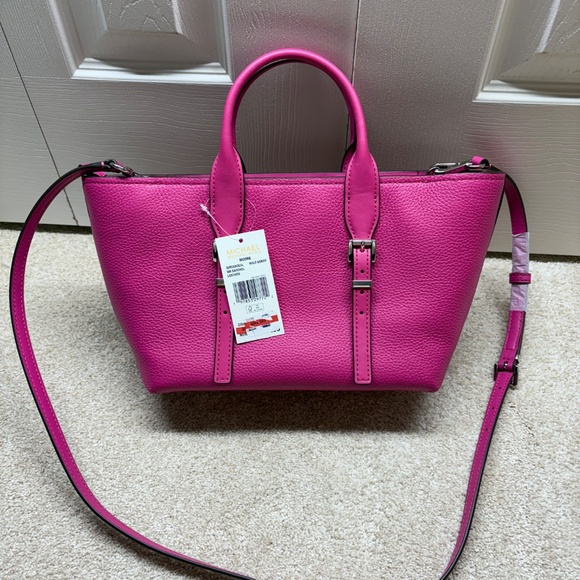 Michael Kors Handbag - Picture 2 of 7